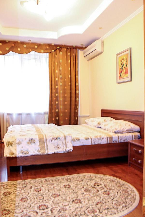 Tolebaeva 65 Apartamento Almaty Exterior foto